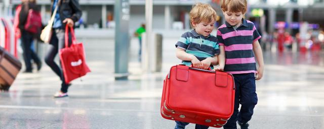 К августу в России запустят продажу авиабилетов по спецтарифу для семей с детьми   