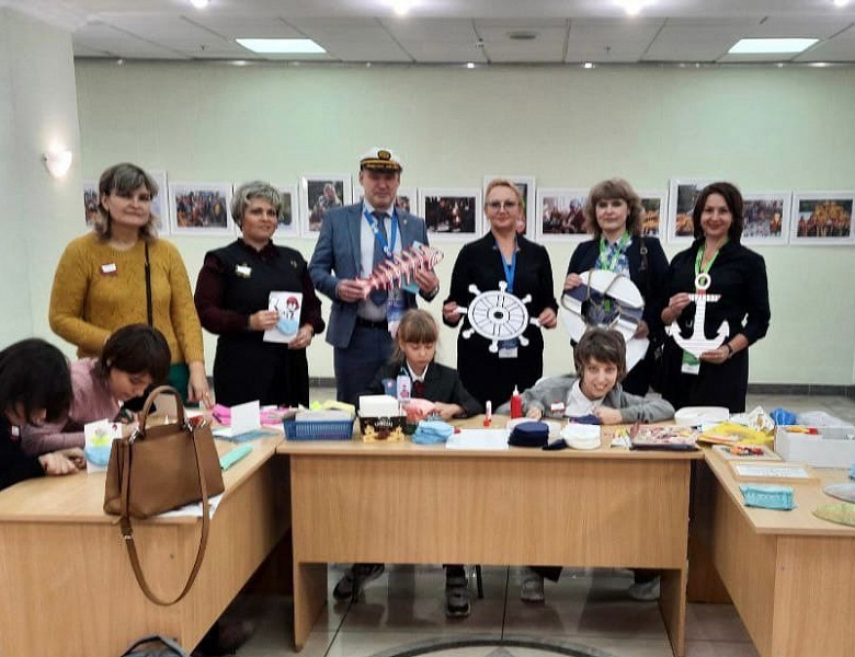 Геннадий Сараев принял участие во Всероссийском съезде уполномоченных по правам ребёнка