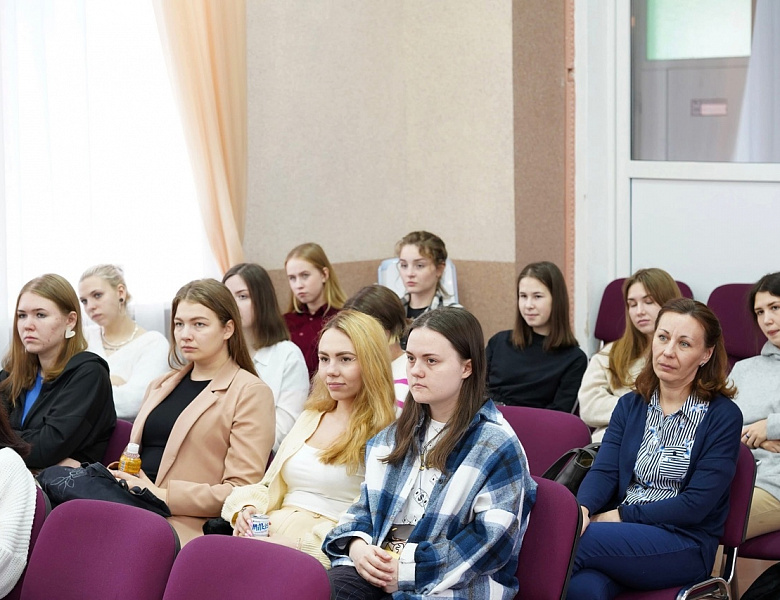 Уполномоченный встретился со студентами Петрозаводского педагогического колледжа