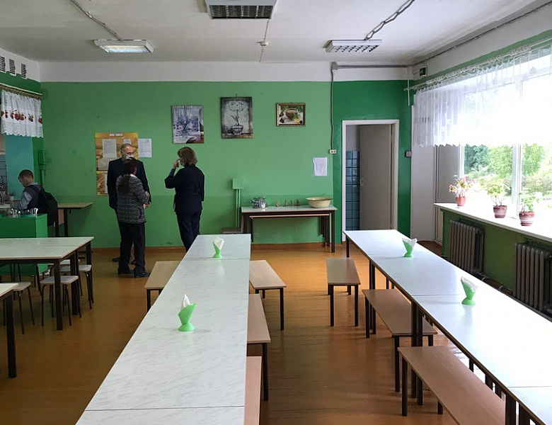 Уполномоченный посетил школы Пряжинского района