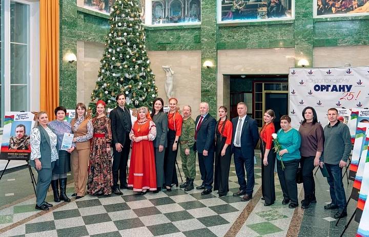 26 января при поддержке Уполномоченного по правам ребёнка в Республике Карелия прошёл концерт «За тебя, Родина-мать!».