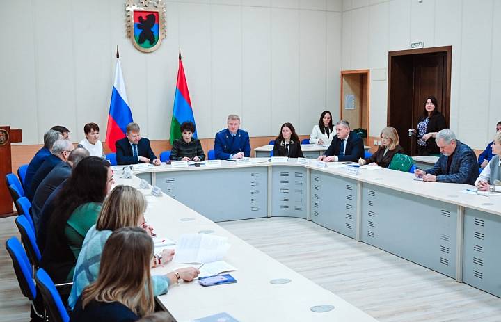 9 декабря в Петрозаводске подвели итоги ежегодного конкурса рисунков «Мы говорим: «Нет!» коррупции!».