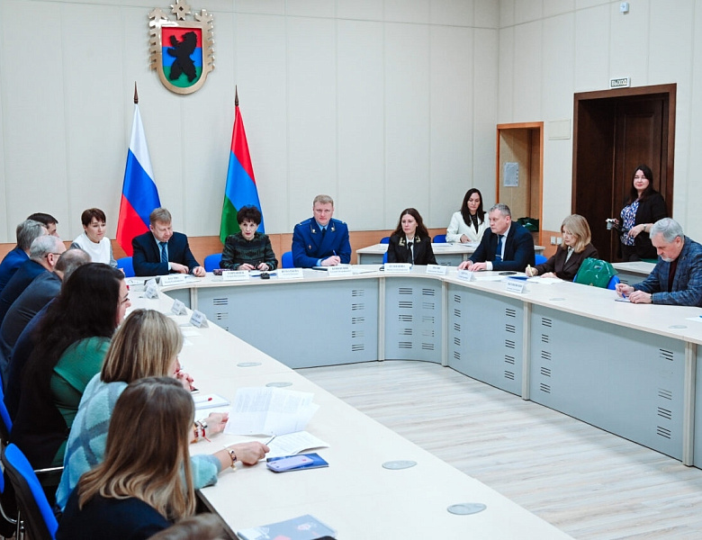 9 декабря в Петрозаводске подвели итоги ежегодного конкурса рисунков «Мы говорим: «Нет!» коррупции!».