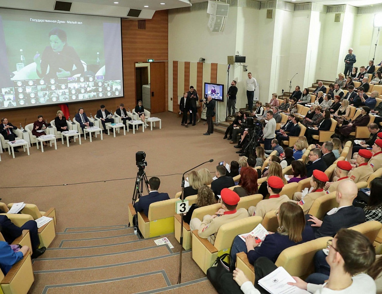 Уполномоченный по правам ребёнка в Республике Карелия принял участие в Парламентских слушаниях