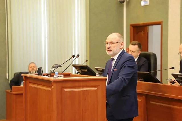 11 июня Уполномоченный по правам ребёнка в Республике Карелия представил депутатам Законодательного собрания Доклад о своей деятельности за 2025 год.