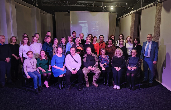 «Можно попросить Нину?»