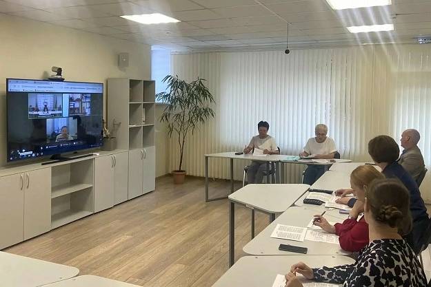 В Министерстве социальной защиты Республики Карелия состоялось очередное заседание Комиссии по принятию решений о предоставлении лицам из числа детей-сирот старше 23 лет выплаты на приобретение жилья.